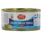 Tasty nibbles light meat tuna flakes in sunflower oil